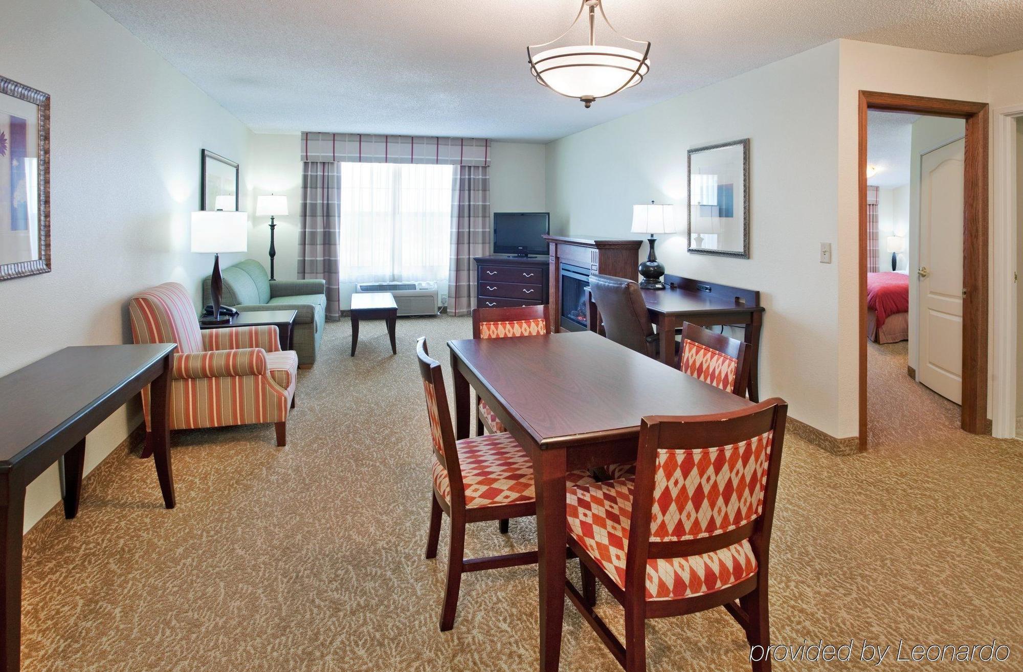 Country Inn & Suites By Radisson, Kansas City At Village West, Ks Bonner Springs الغرفة الصورة