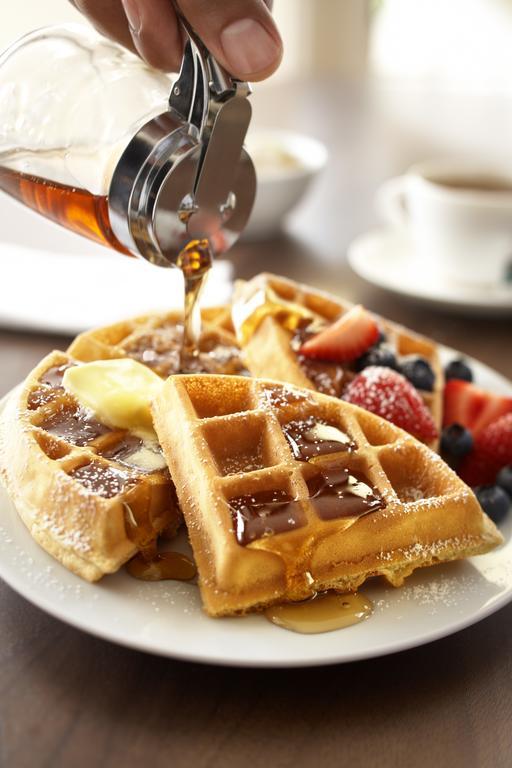 Country Inn & Suites By Radisson, Kansas City At Village West, Ks Bonner Springs المظهر الخارجي الصورة